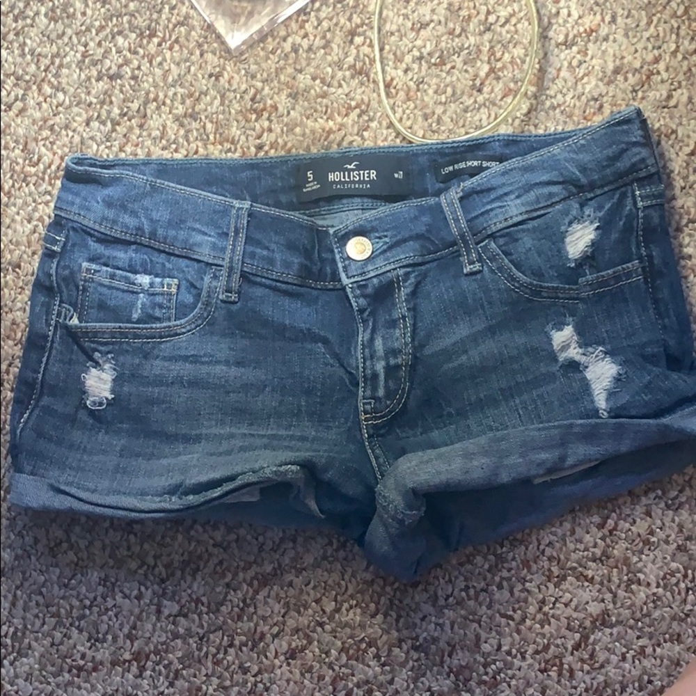 Never worn Hollister jean shorts